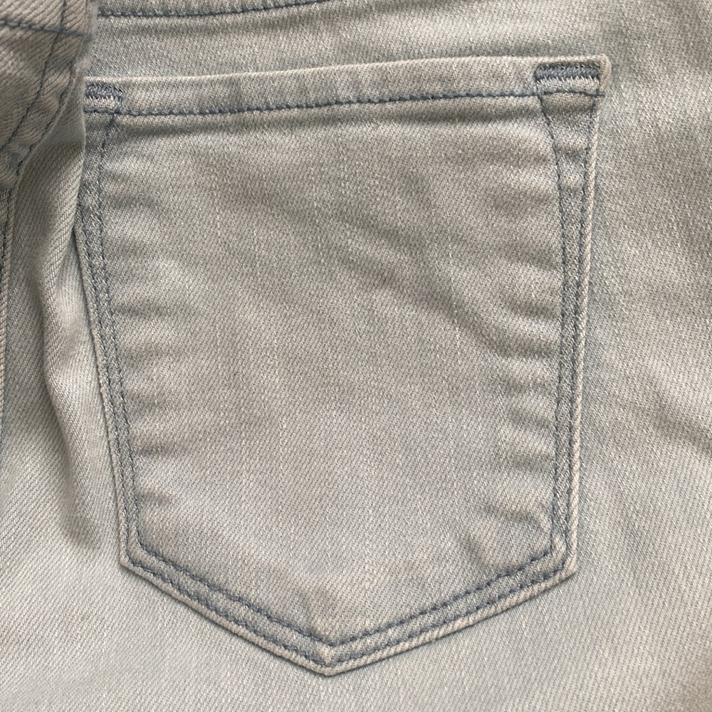 J Brand Mid Rise Crop Jeans - Picture 9 of 9